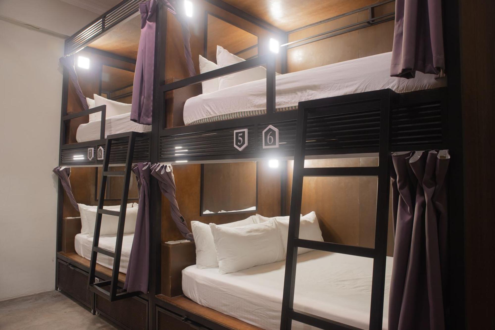 Sleep Here Hostel, Melaka Buitenkant foto