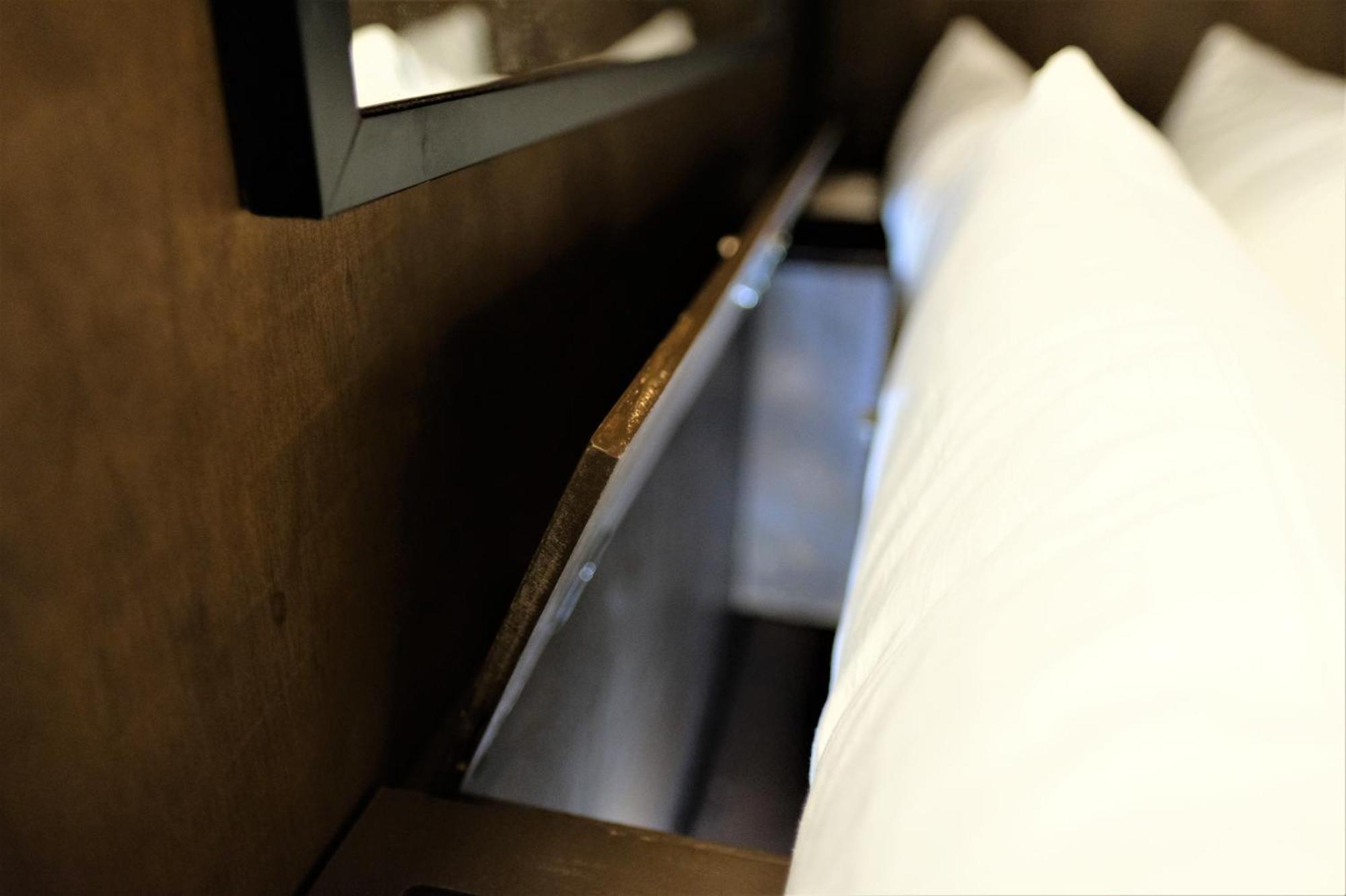 Sleep Here Hostel, Melaka Buitenkant foto